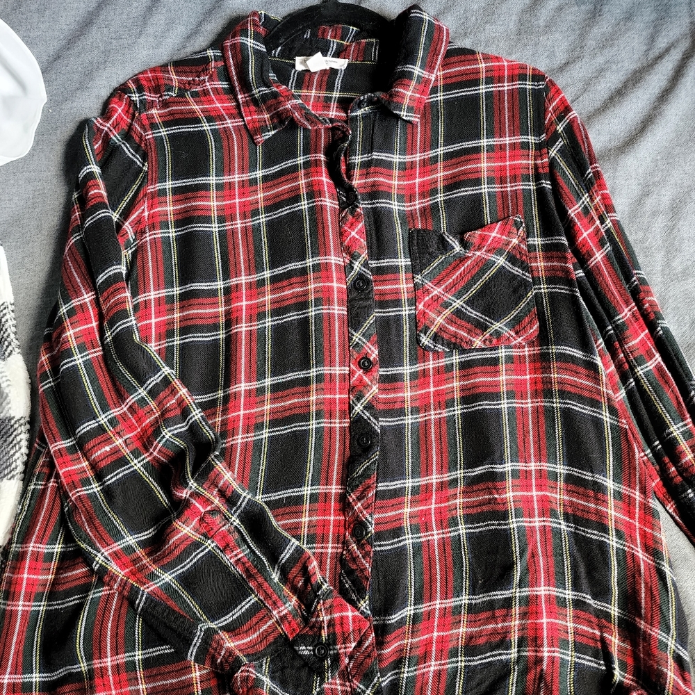XL beachlunchlounge Plaid Button Shirt